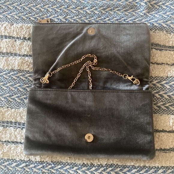 Clutch - Picture 2 of 5